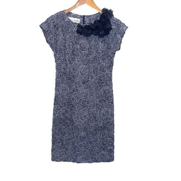 Sara Campbell Raised Rosette Crepe Dress Navy White Pattern W/Appliqué accent at - Picture 1 of 11